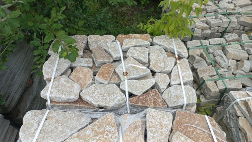 Гранитный плитняк галтованный для парковки купить в Ставропольском крае