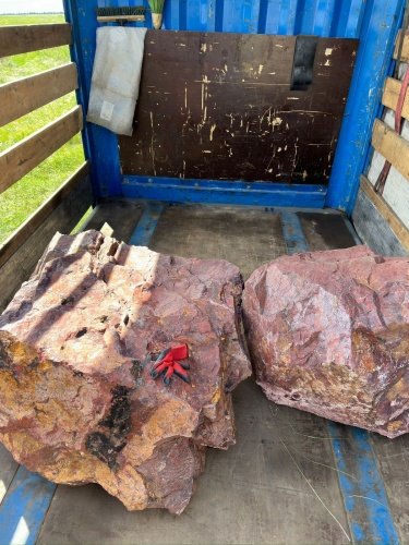 Ландшафтные глыбы красно-фиолетовые 200-1000 килограмм купить в Ставропольском крае