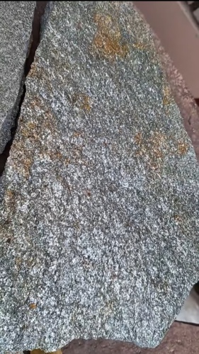 Плитняк златолит серебристый для цоколя, отмостки купить в Ставропольском крае