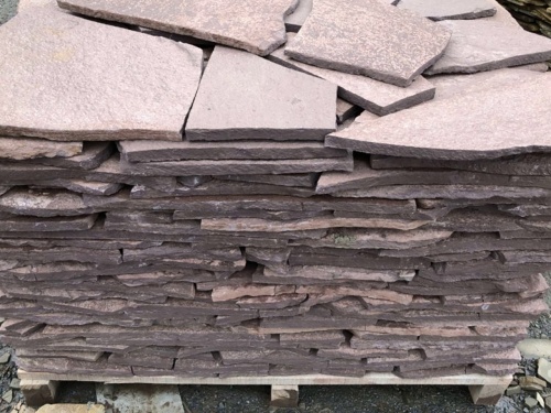 Плитняк лемезит бордовый для облицовки цоколя 20-25 мм  купить в Ставропольском крае