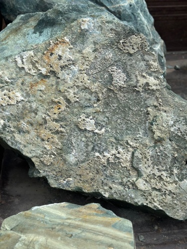 Ландшафтные глыбы зелёные 200-500 килограмм купить в Ставропольском крае