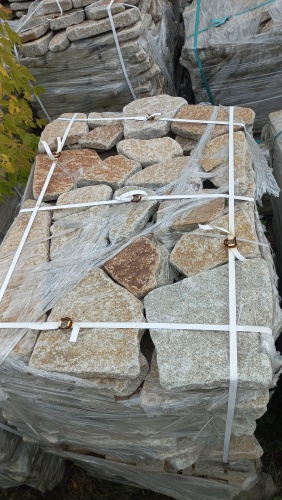 Плитняк галтованный гранитный для ландшафтного дизайна купить в Ставропольском крае