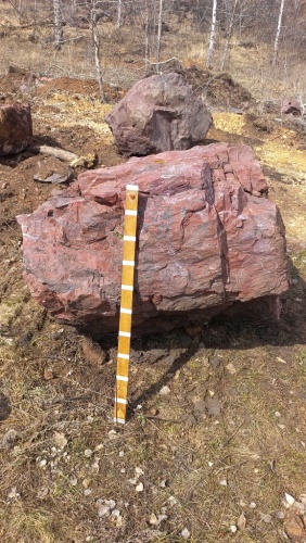 Яшма красная валуны и глыбы для ландшафтного дизайна